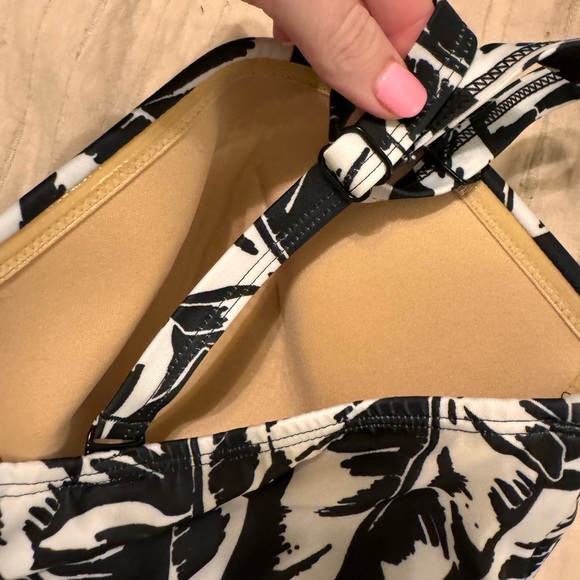 Cacique Black and White Tropical Leaf Bikini Top - Picture 5 of 5